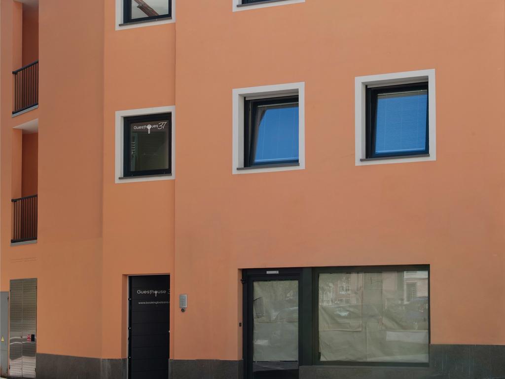 Stay Cooper L Guesthouse 37 Bolzano Luaran gambar